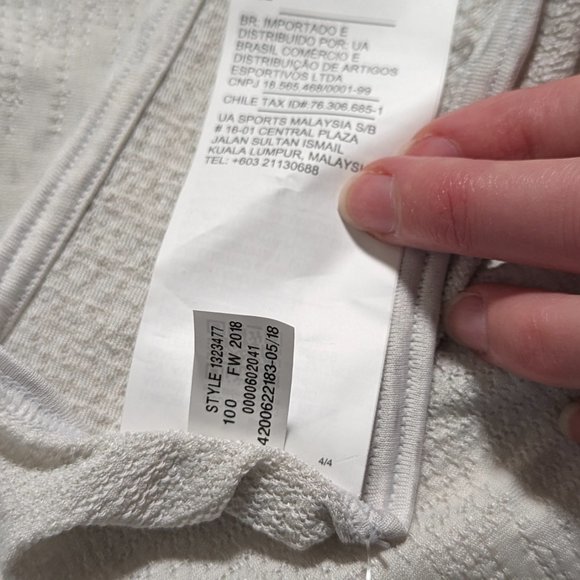 Under Armour exercise Tank Top - Picture 8 of 11